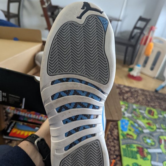 Jordan 12 Retro UNC - Picture 8 of 13